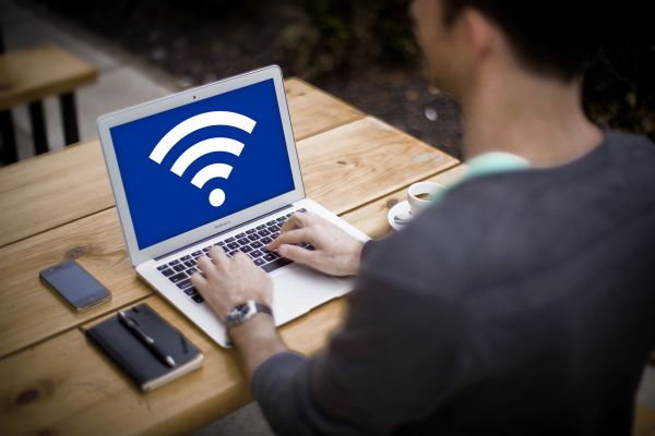 Guide ultime pour choisir un wifi professionnel en entreprise